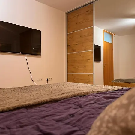 Luxurious 4bdr Retreat With Cozy Fireplace * Sarajevo