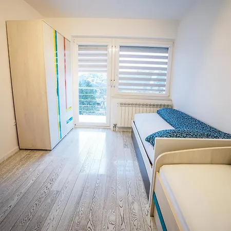Vila Luxurious 4bdr Retreat With Cozy Fireplace Sarajevo